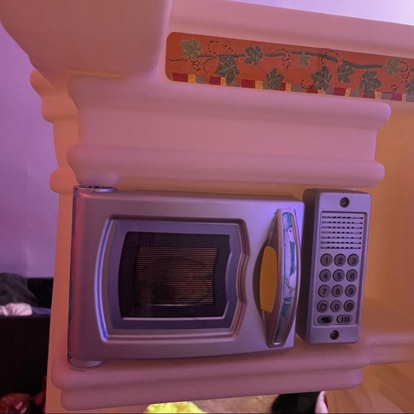 Kitchen set - Picture 7 of 12